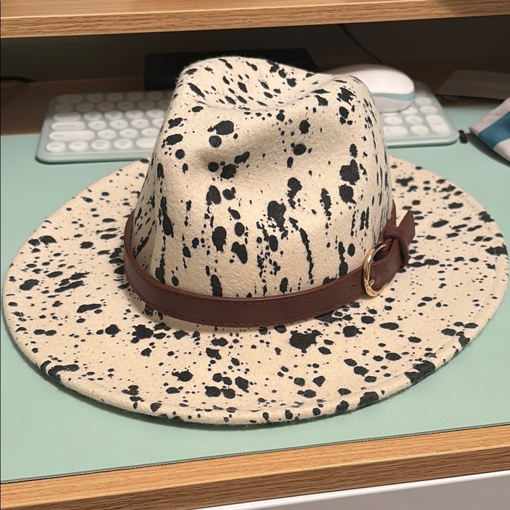 Altar'd State Cream and Black Speckled Hat